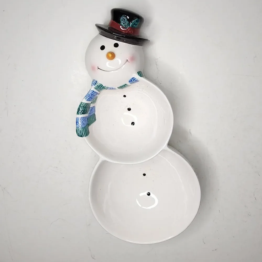 Hallmark separated tray cookie candy veggie tray snowman christmas winter